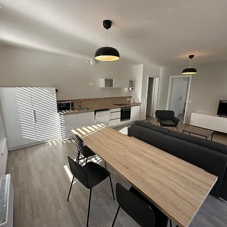 Machovo Jezero Apartman J&j * ドクシ